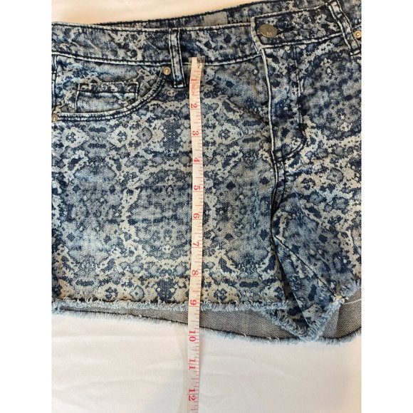 Mossimo Womens Jeans Shorts Premium Denim Abstract F16852888 Raw Hem Blue Size 6 - Picture 4 of 8